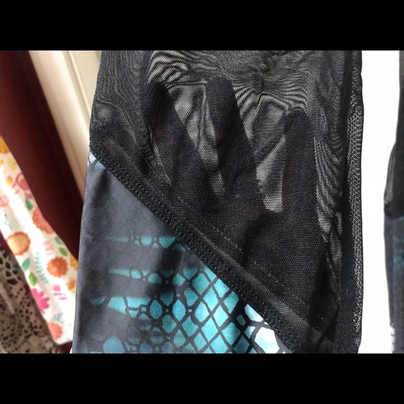 Onzie Yoga Leggings - Picture 5 of 8